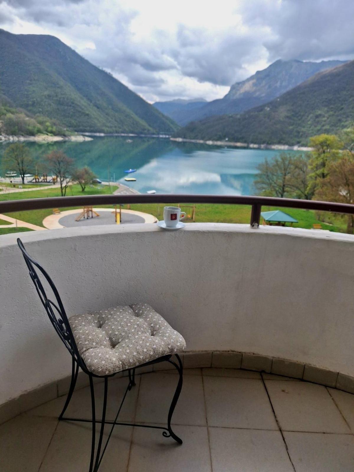 Zora Apartment Плужине Екстер'єр фото