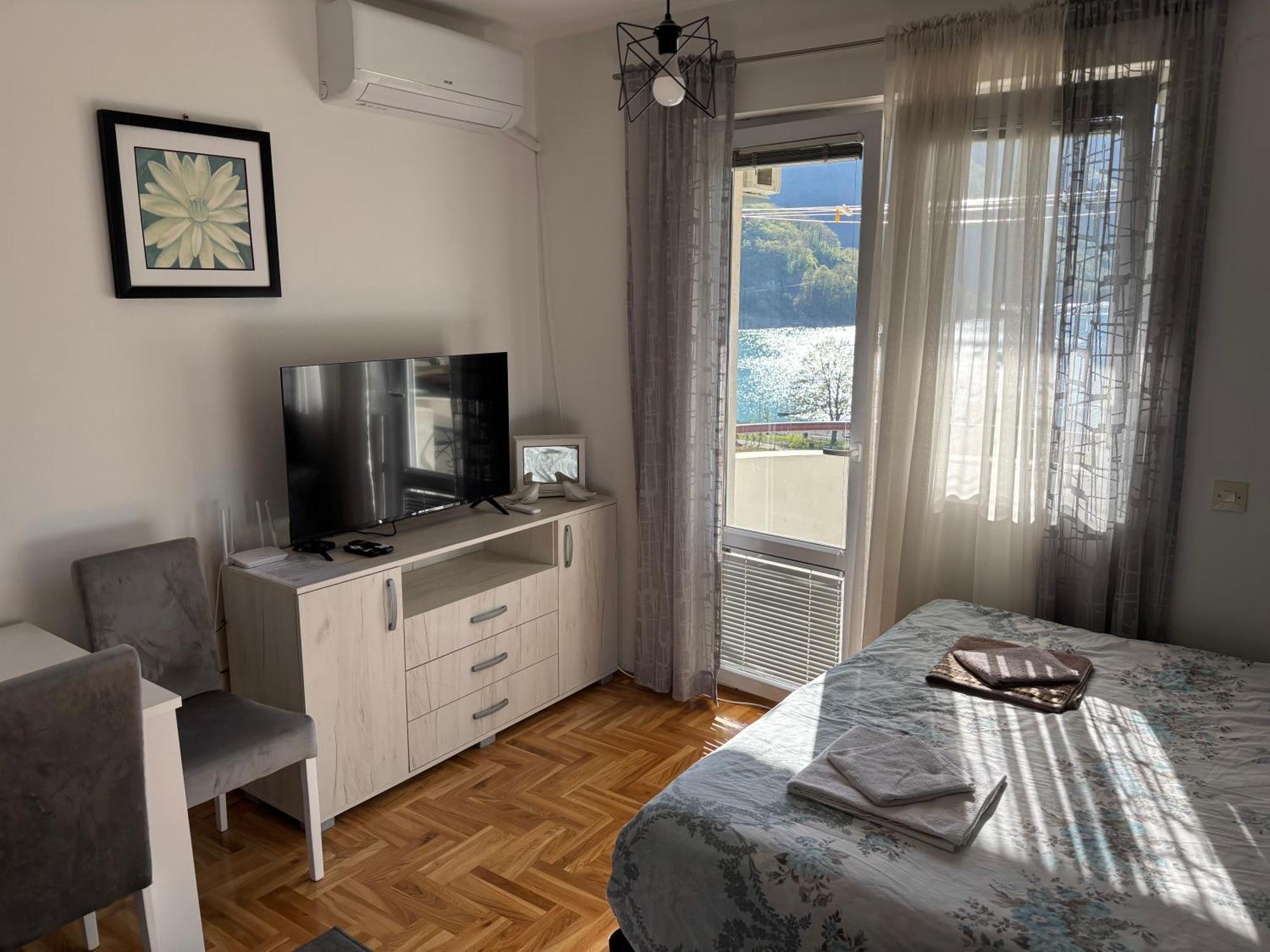 Zora Apartment Плужине Екстер'єр фото